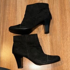 Aerosoles Women's Black Ankle Boots size 7.5